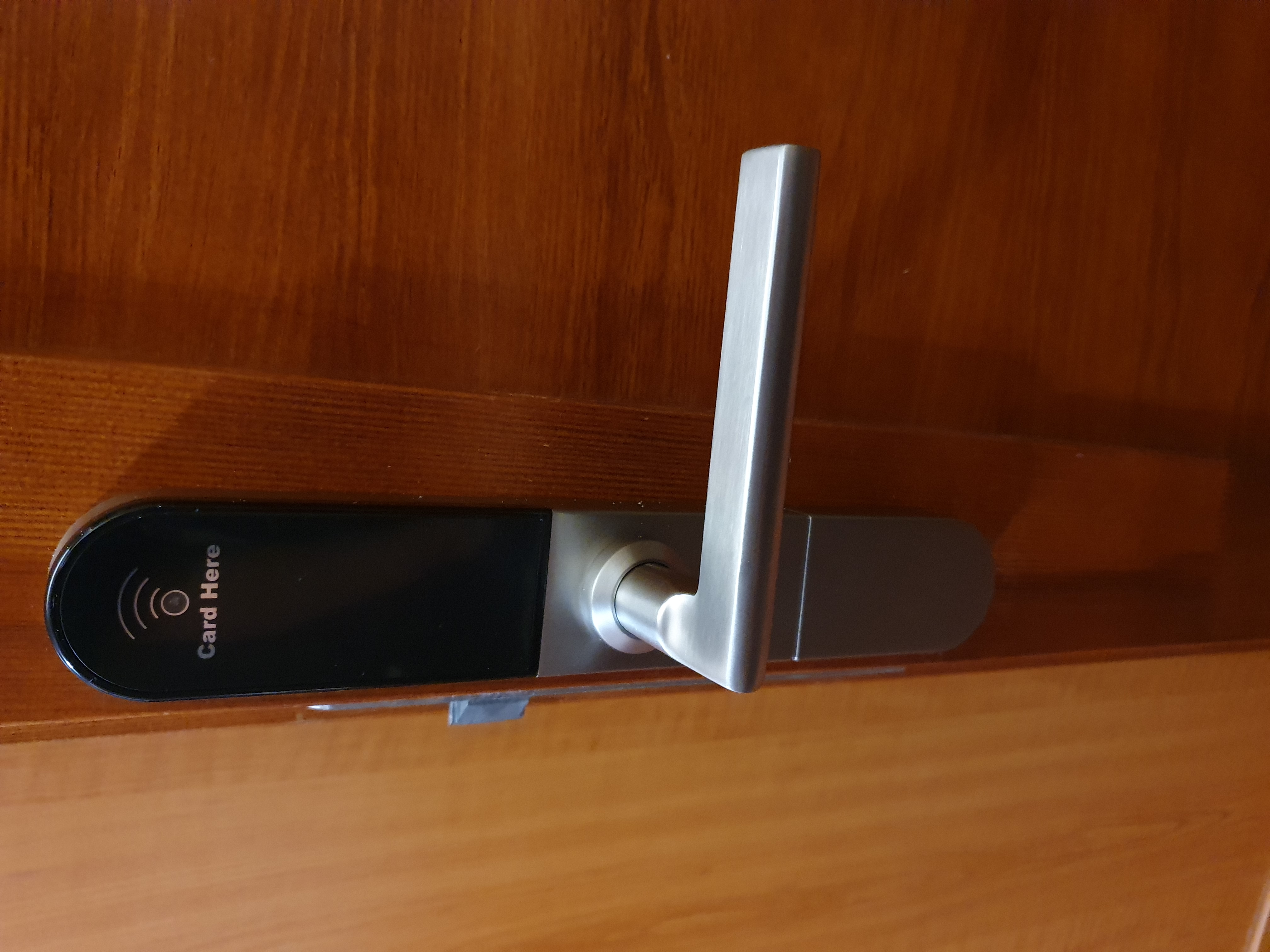 Lugas Hotel**** zárrendszer telepítése